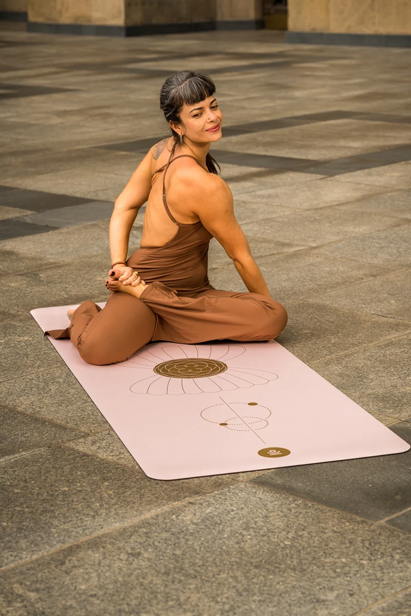 Mata kolorowa do jogi